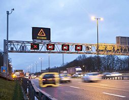 UK Government hold off on building more “smart motorways” until safety is assessed FI